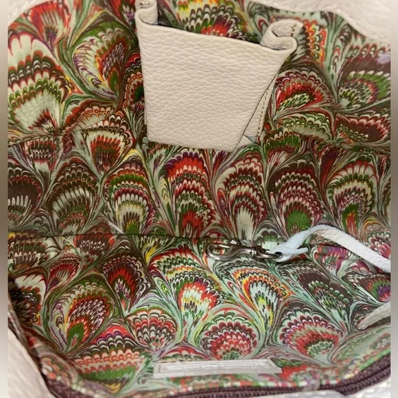 Dooney & Bourke Cream Leather Shoulder Bag - Picture 4 of 8